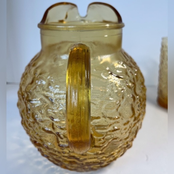 Mid Century Anchor Hocking Milano Lido Honey Gold Pitcher with 5 Glasses - Picture 5 of 12